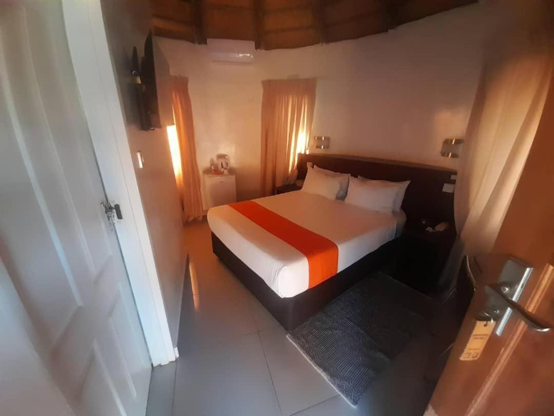 Nkanga Hotel Kasane Eksteriør billede