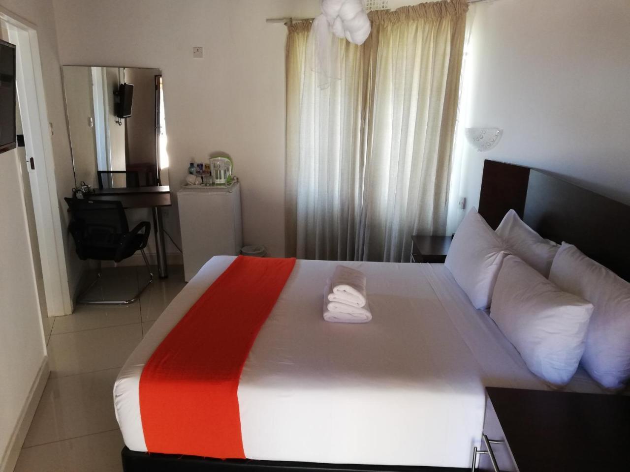 Nkanga Hotel Kasane Eksteriør billede