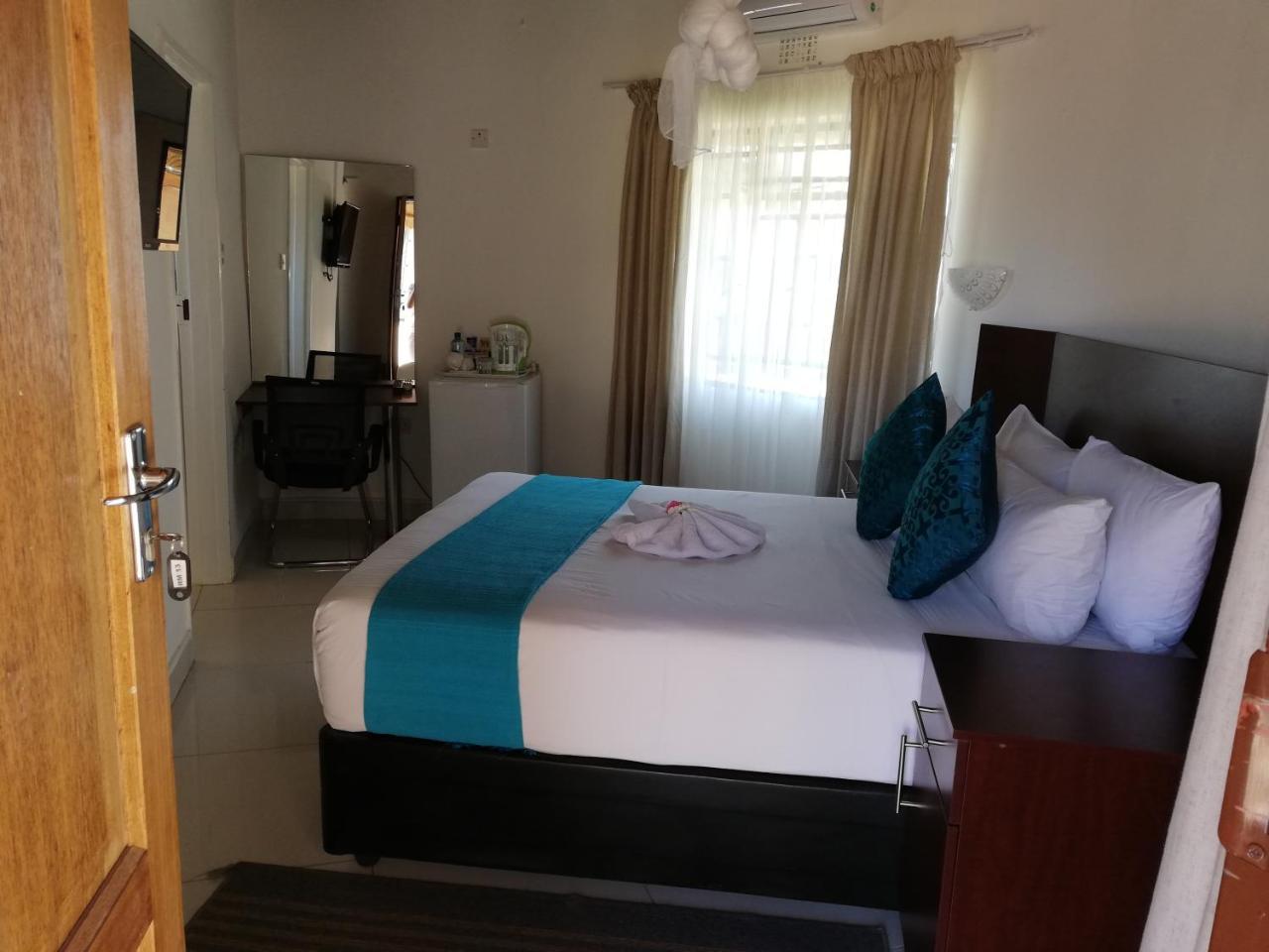 Nkanga Hotel Kasane Eksteriør billede
